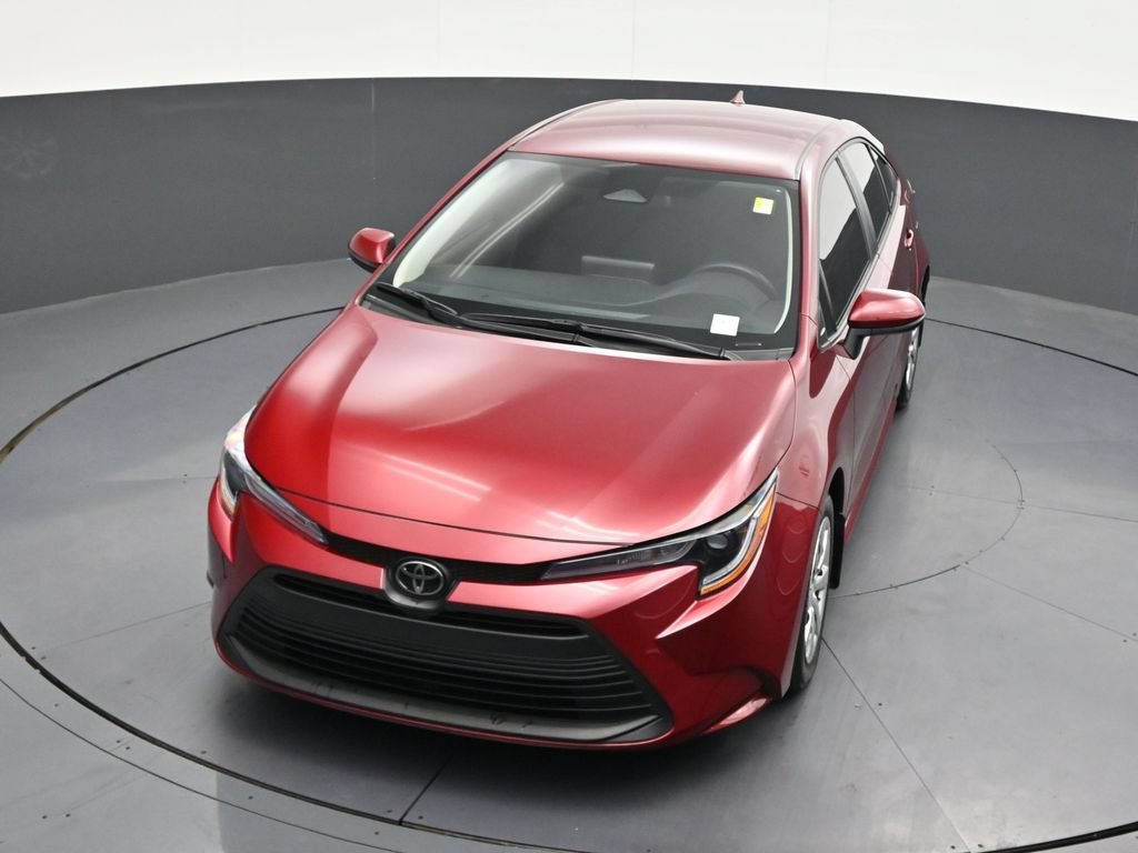Used 2025 Toyota Corolla LE FWD image 25