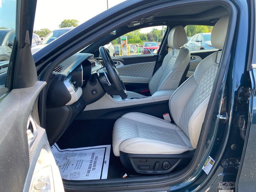 Used 2023 Genesis G70 3.3T w/ Sport Prestige Package AWD/4WD image 12