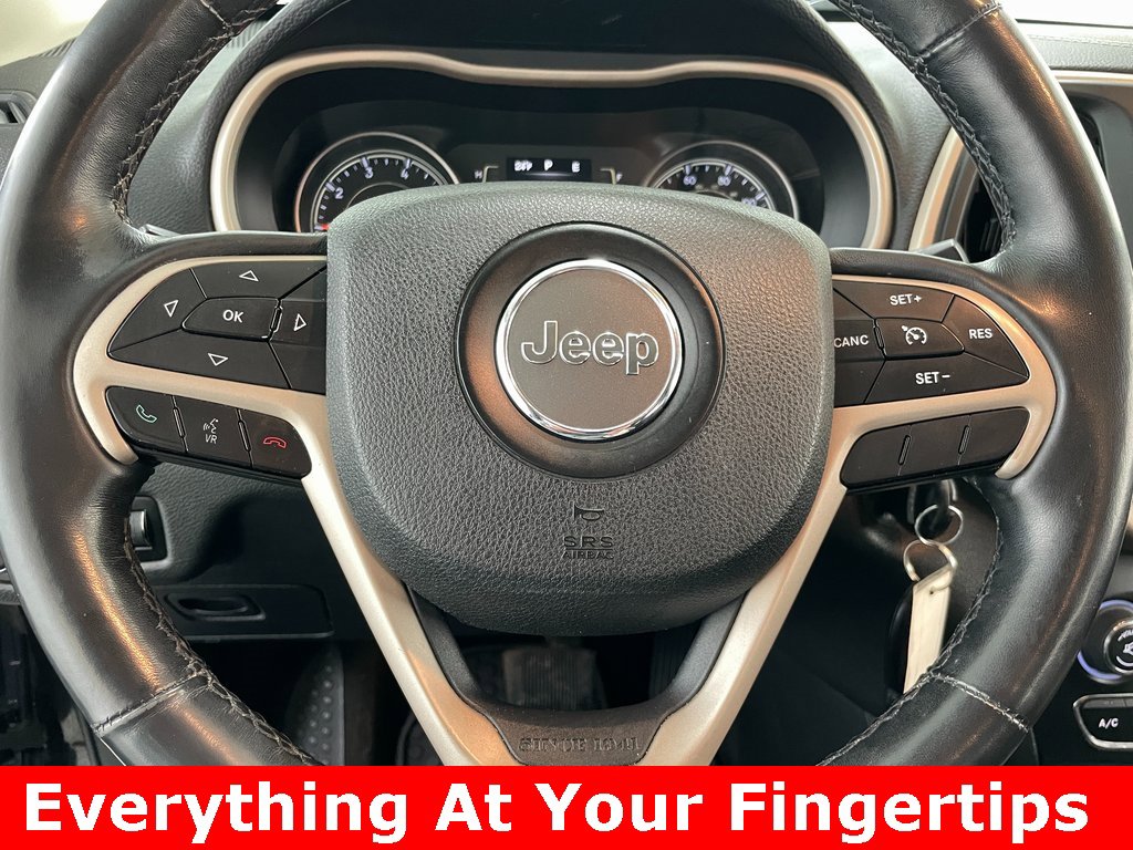 Used 2015 Jeep Cherokee Latitude w/ Cold Weather Group image 4