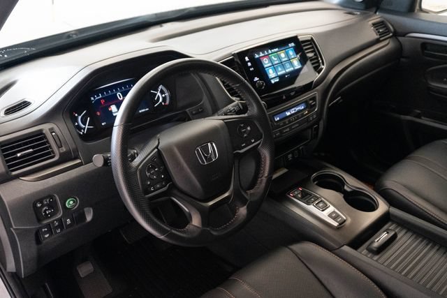 Used 2023 Honda Passport TrailSport image 3