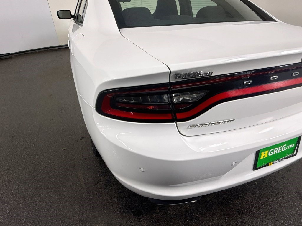 Used 2022 Dodge Charger SXT RWD image 32