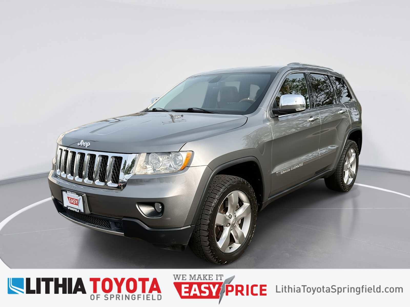 Used 2013 Jeep Grand Cherokee Overland AWD/4WD image 1