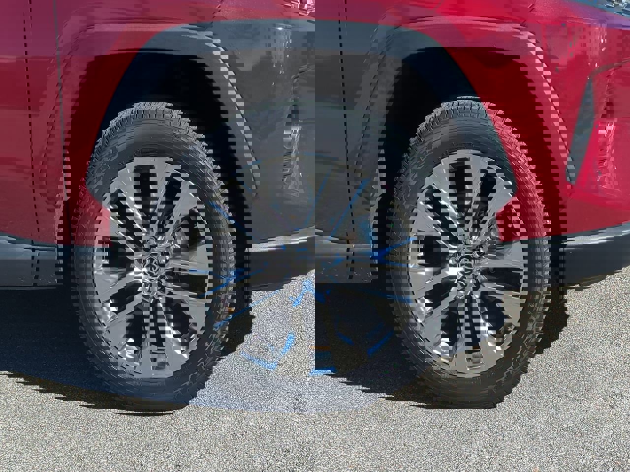 Used 2021 Toyota RAV4 Limited image 10