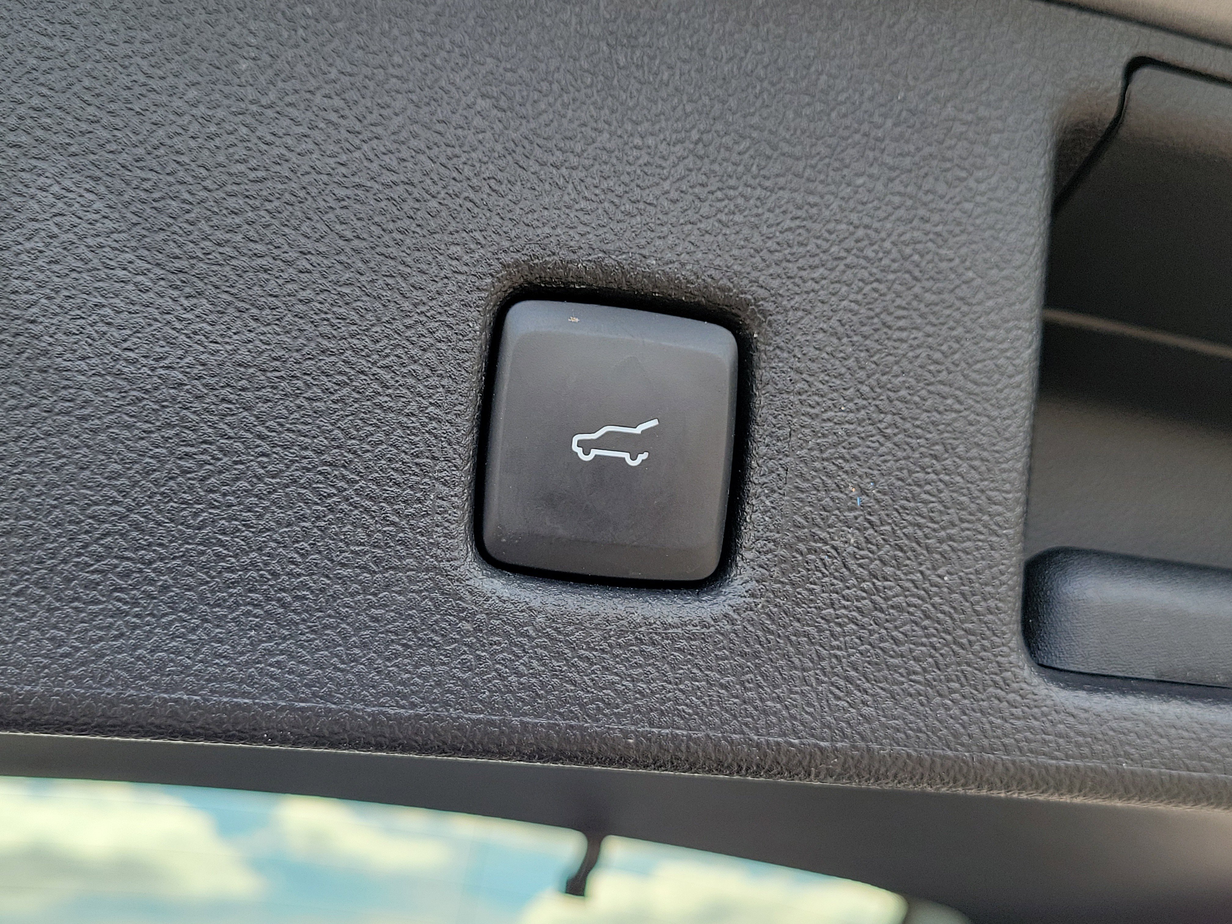 Used 2022 Ford Escape SE w/ Convenience Package AWD/4WD image 9