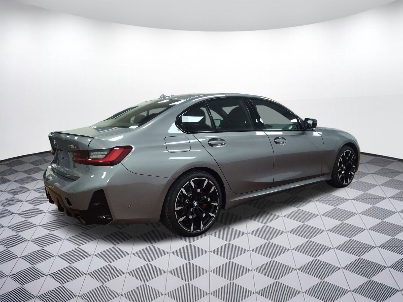 New 2026 BMW 330i xDrive Sedan w/ M Sport Package image 7