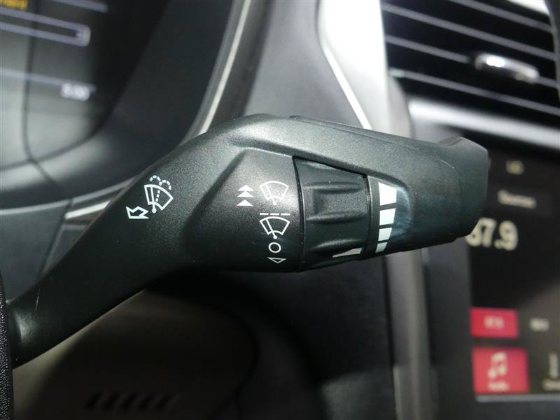Used 2018 Ford Fusion SE w/ Fusion SE Technology Package FWD image 34