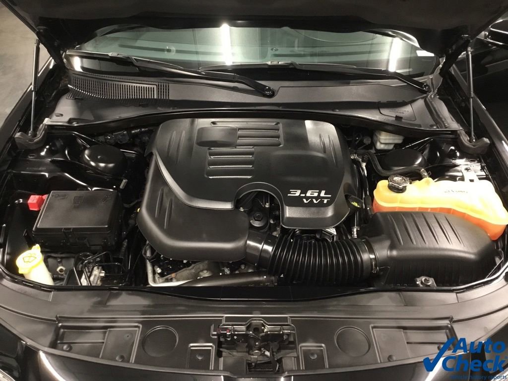Used 2013 Chrysler 300 AWD w/ Driver Convenience Group image 42