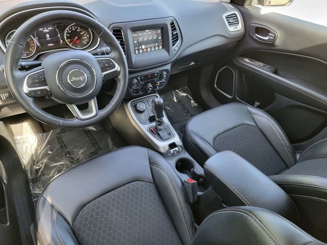 Certified 2019 Jeep Compass Latitude AWD/4WD image 38