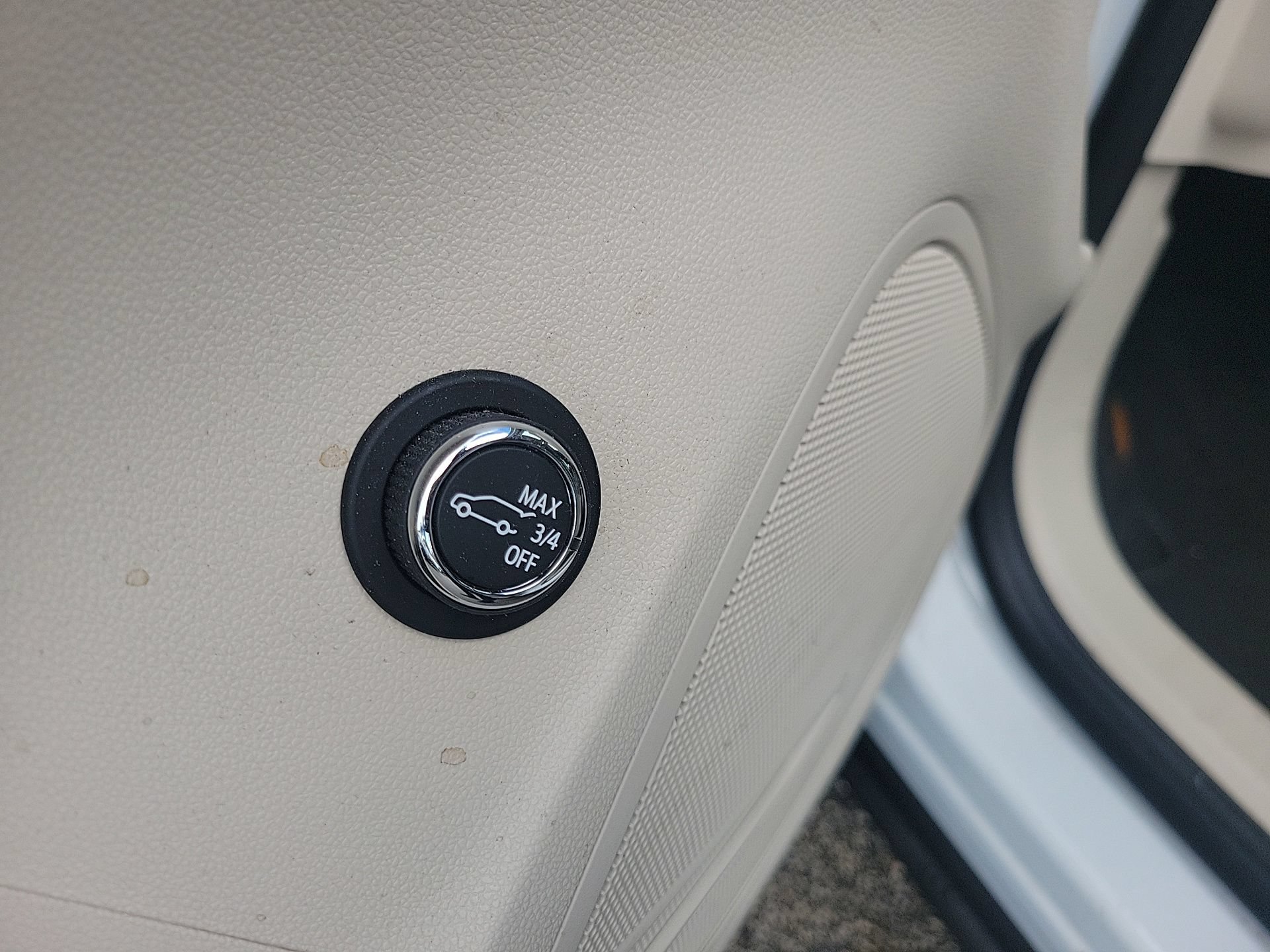 Used 2023 Buick Envision Essence AWD/4WD image 20