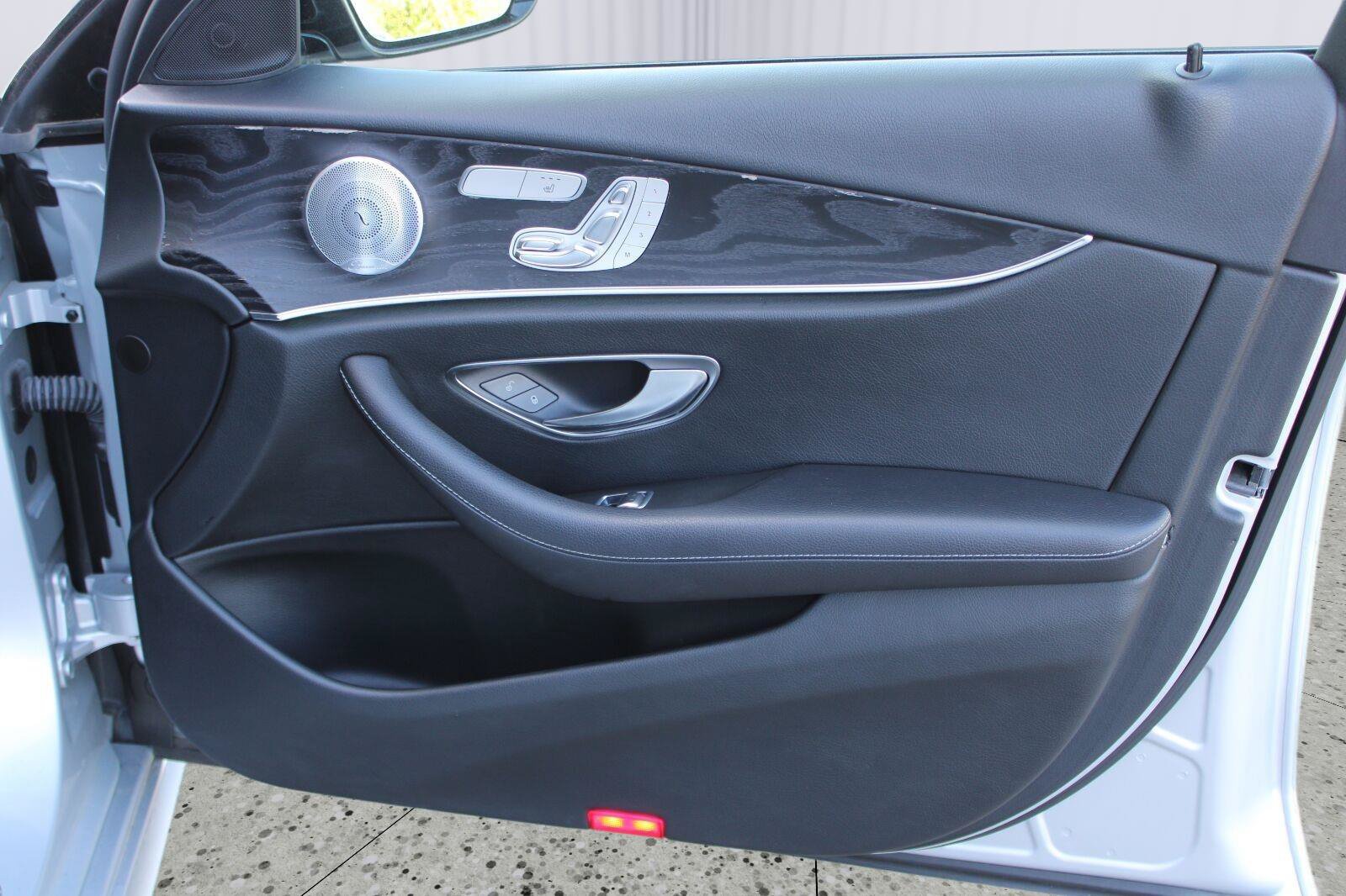 Used 2018 Mercedes-Benz E 300 image 39