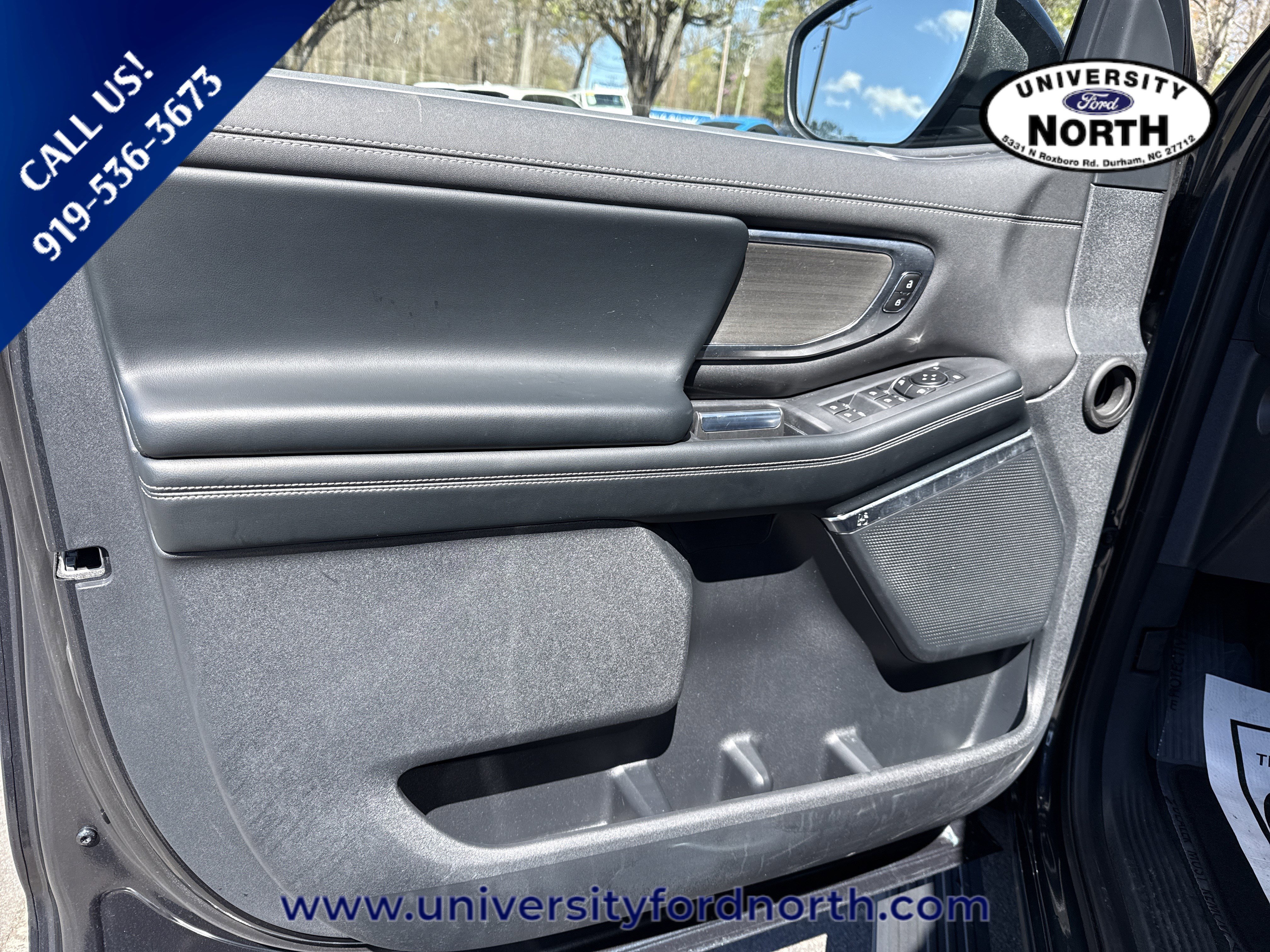 Used 2025 Ford Expedition Max Platinum image 12