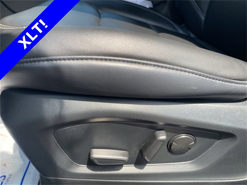 Used 2024 Ford Explorer XLT w/ Equipment Group 202A image 23