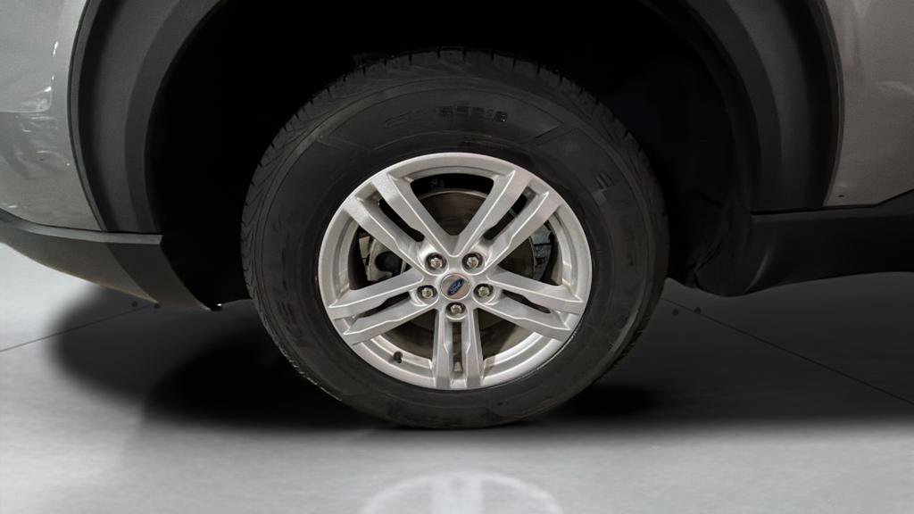 Used 2020 Ford Explorer XLT w/ Equipment Group 202A image 27