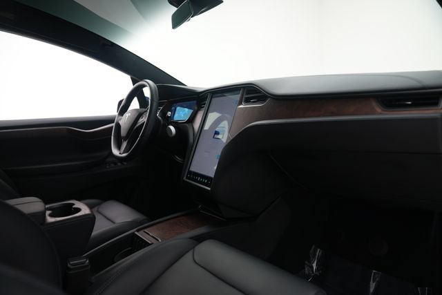 Used 2018 Tesla Model X 75D AWD/4WD image 30