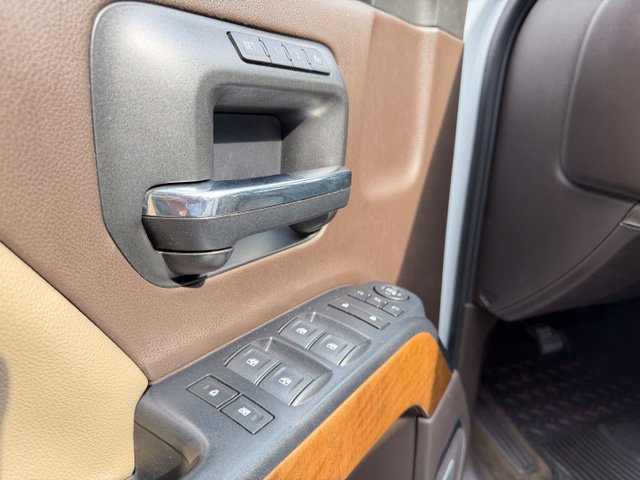 Used 2018 Chevrolet Silverado 1500 LTZ w/ Sport Package AWD/4WD image 8