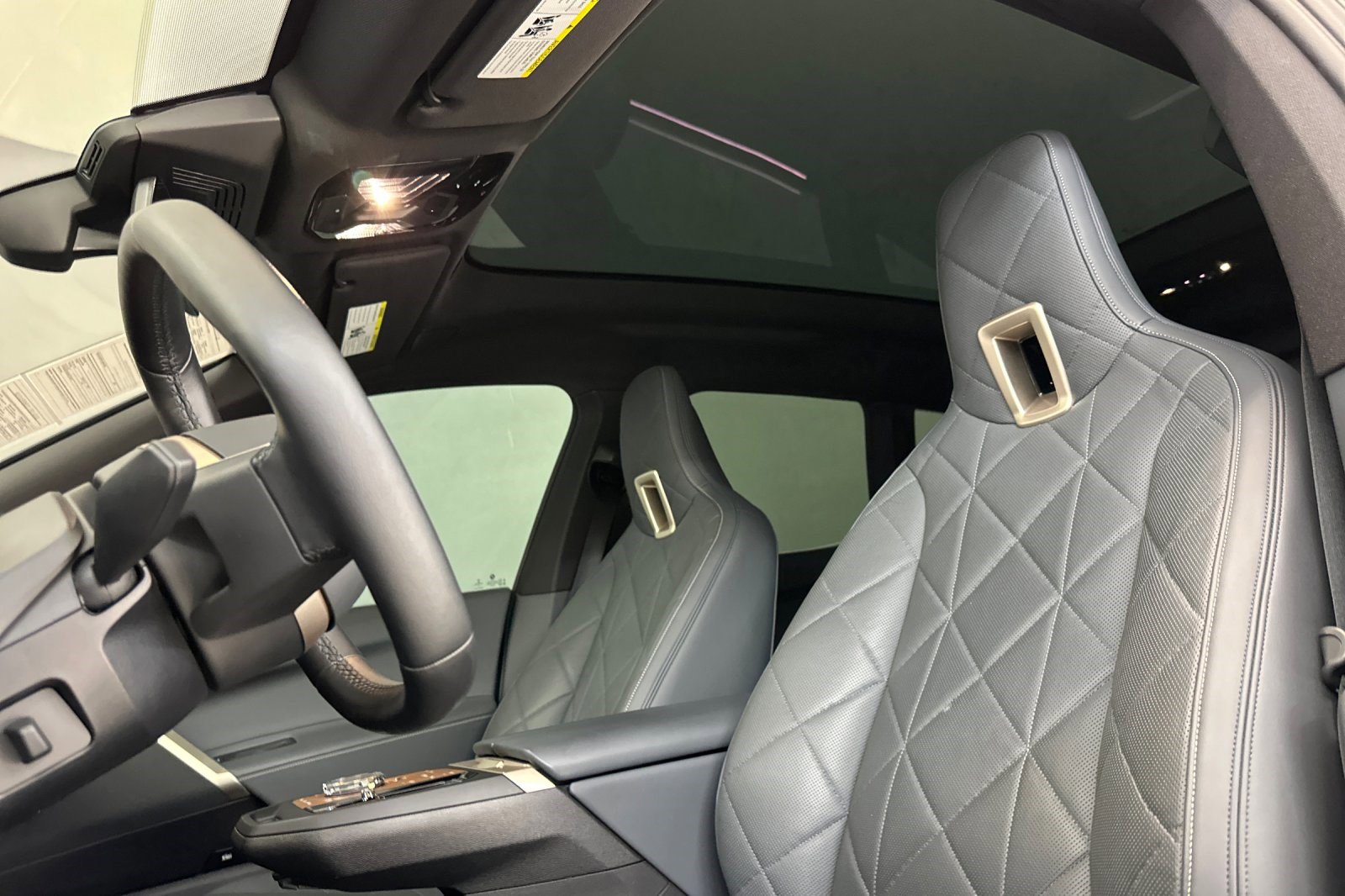 Certified 2023 BMW iX M60 w/ Executive Package image 5