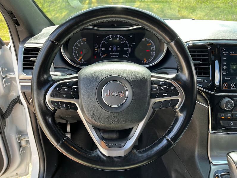 Used 2021 Jeep Grand Cherokee Limited w/ Luxury Group II image 11