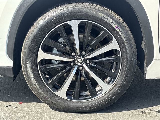 Used 2021 Toyota Highlander XSE image 10