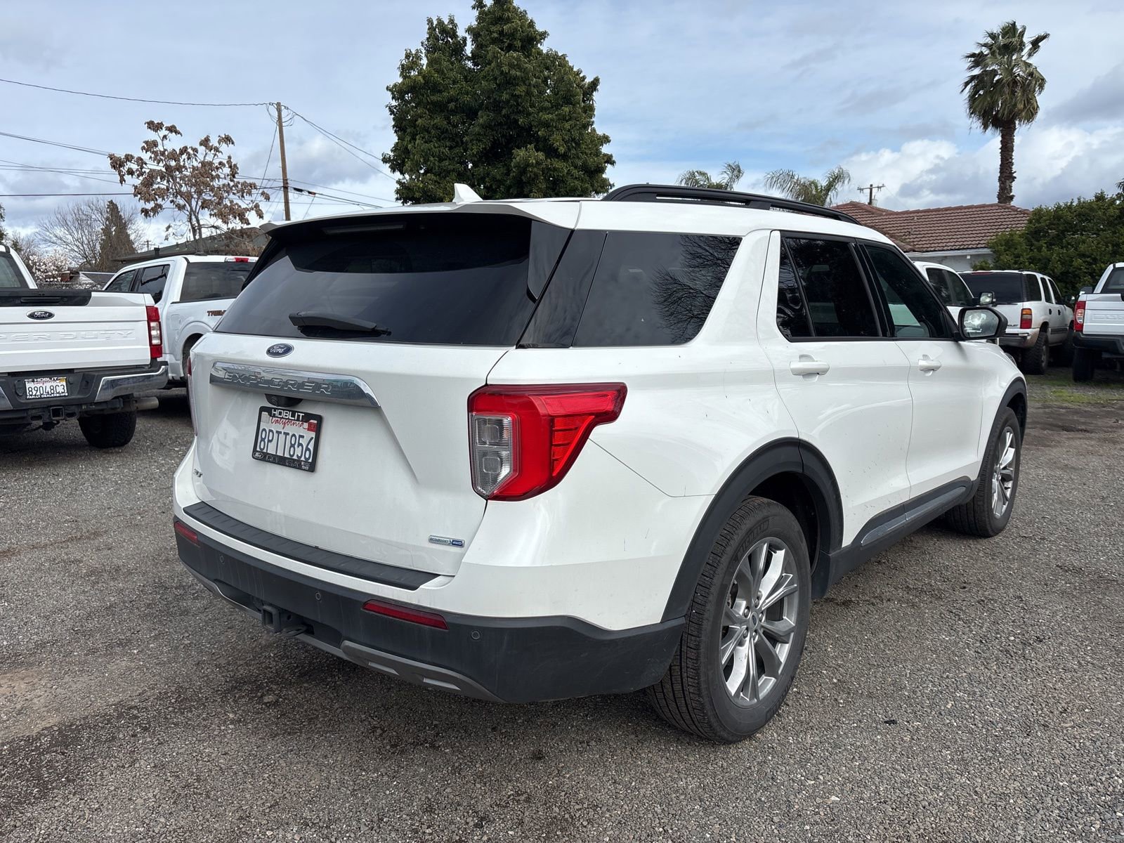 Used 2020 Ford Explorer XLT w/ Equipment Group 202A image 4