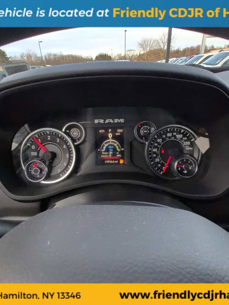 Used 2024 RAM 2500 Tradesman w/ Chrome Appearance Group image 8