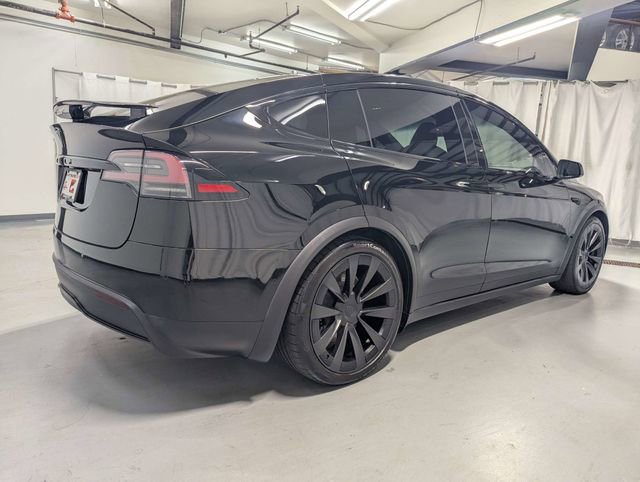 Used 2022 Tesla Model X Plaid image 3