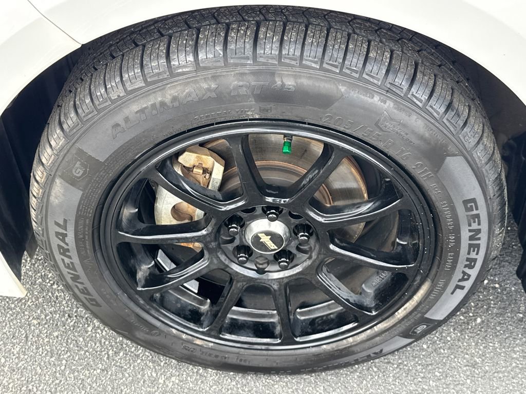 Used 2023 Toyota Corolla SE image 11