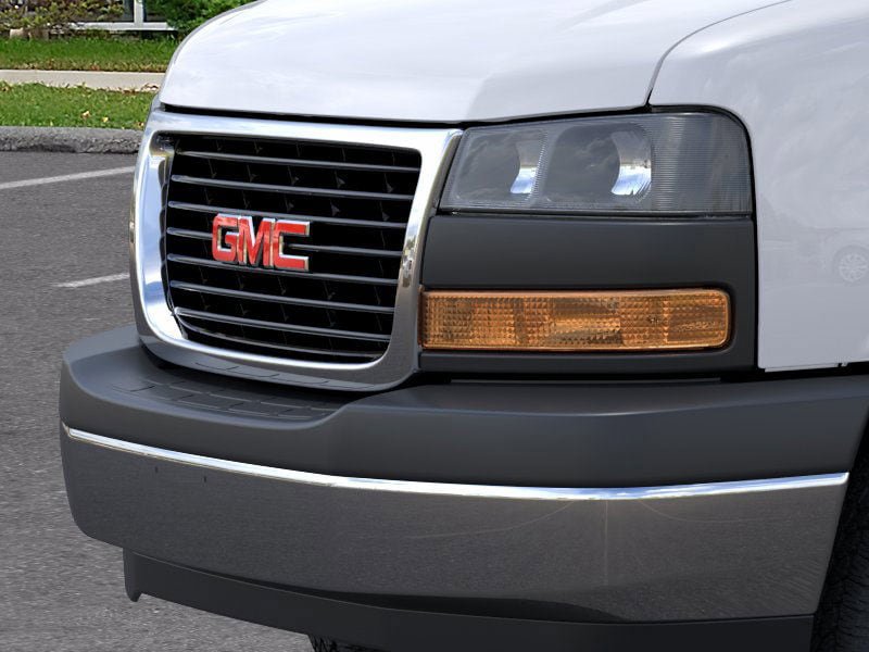 New 2025 GMC Savana 4500 w/ Power Convenience Package RWD image 46