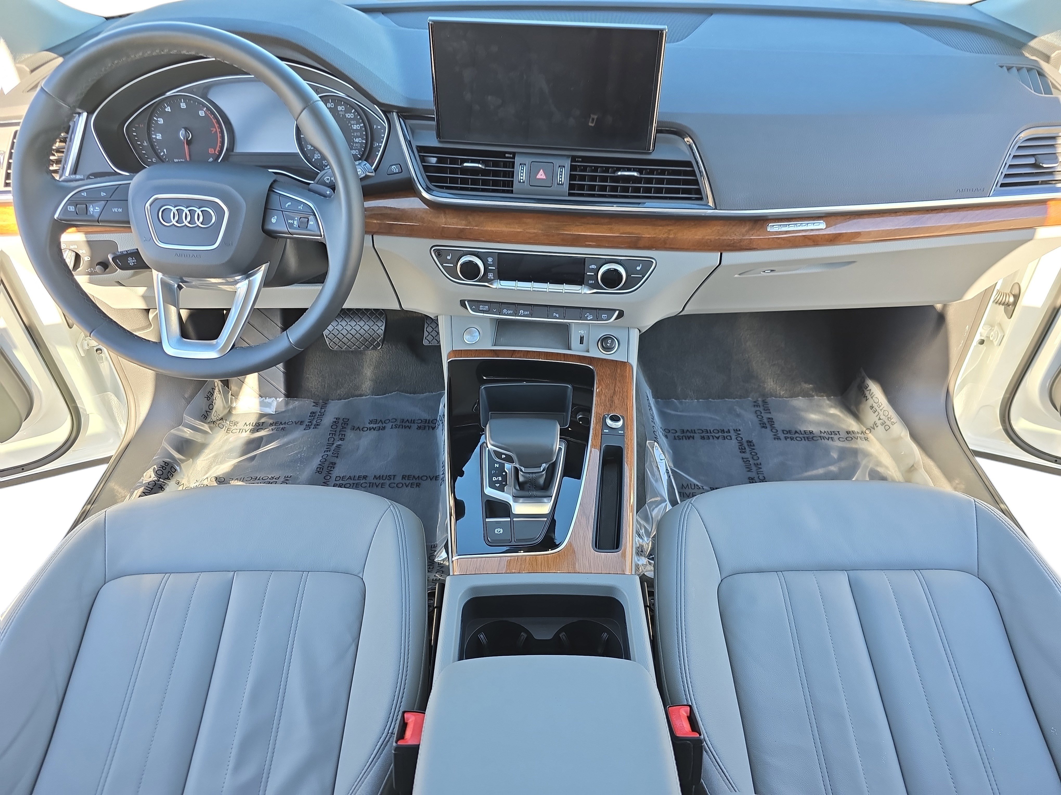 Used 2022 Audi Q5 2.0T Premium w/ Convenience Package image 9