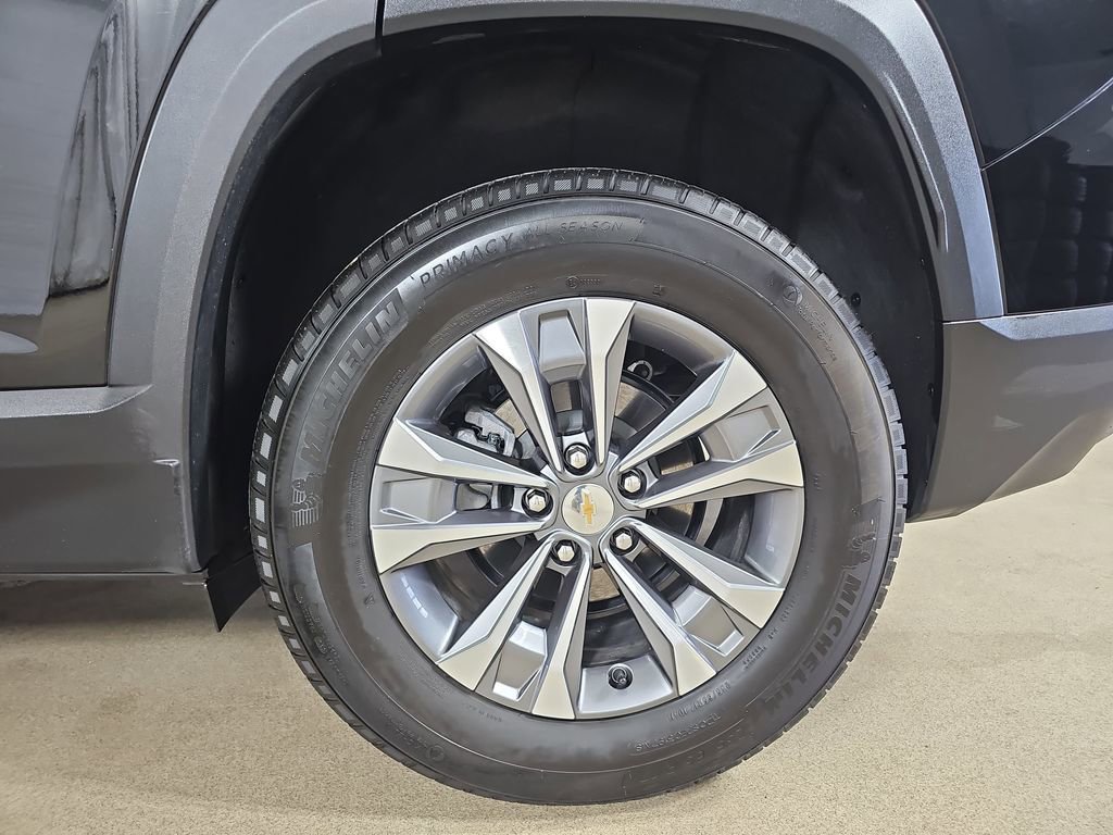 Certified 2025 Chevrolet Equinox LT image 38