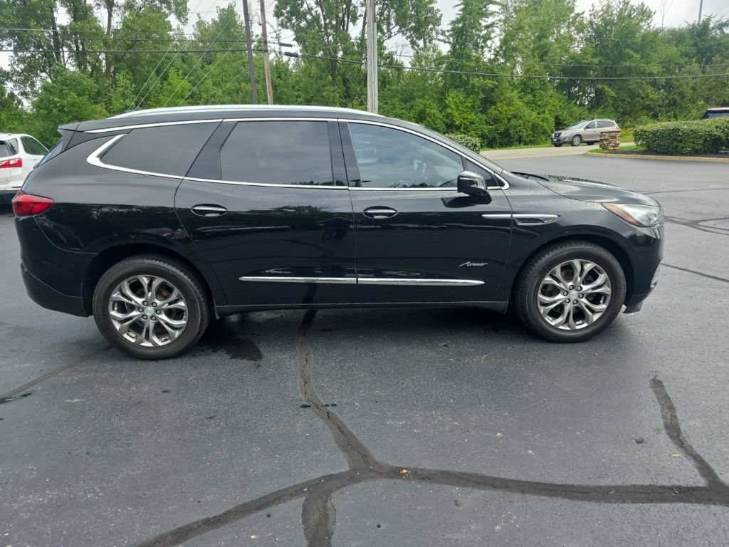 Used 2018 Buick Enclave Avenir w/ Avenir Technology Package AWD/4WD image 10