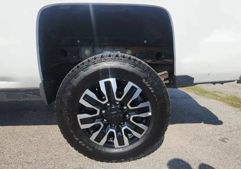 Used 2016 Chevrolet Silverado 2500 LT w/ LT Fleet Convenience Package AWD/4WD image 12