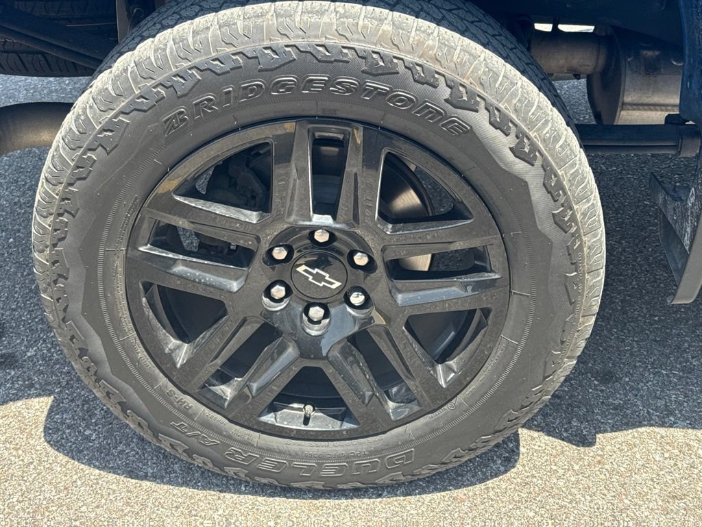Used 2023 Chevrolet Silverado 1500 LT Trail Boss AWD/4WD image 7