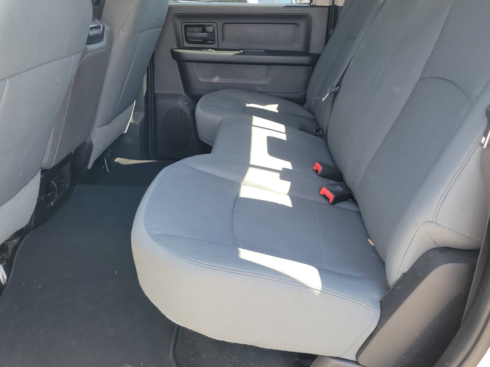 Used 2014 RAM 2500 Tradesman w/ Chrome Appearance Group AWD/4WD image 8