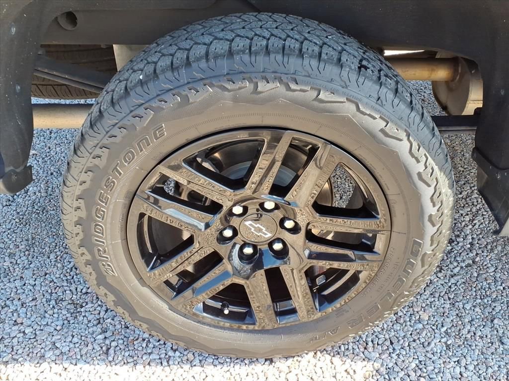 Used 2023 Chevrolet Silverado 1500 LT Trail Boss w/ Convenience Package II image 11