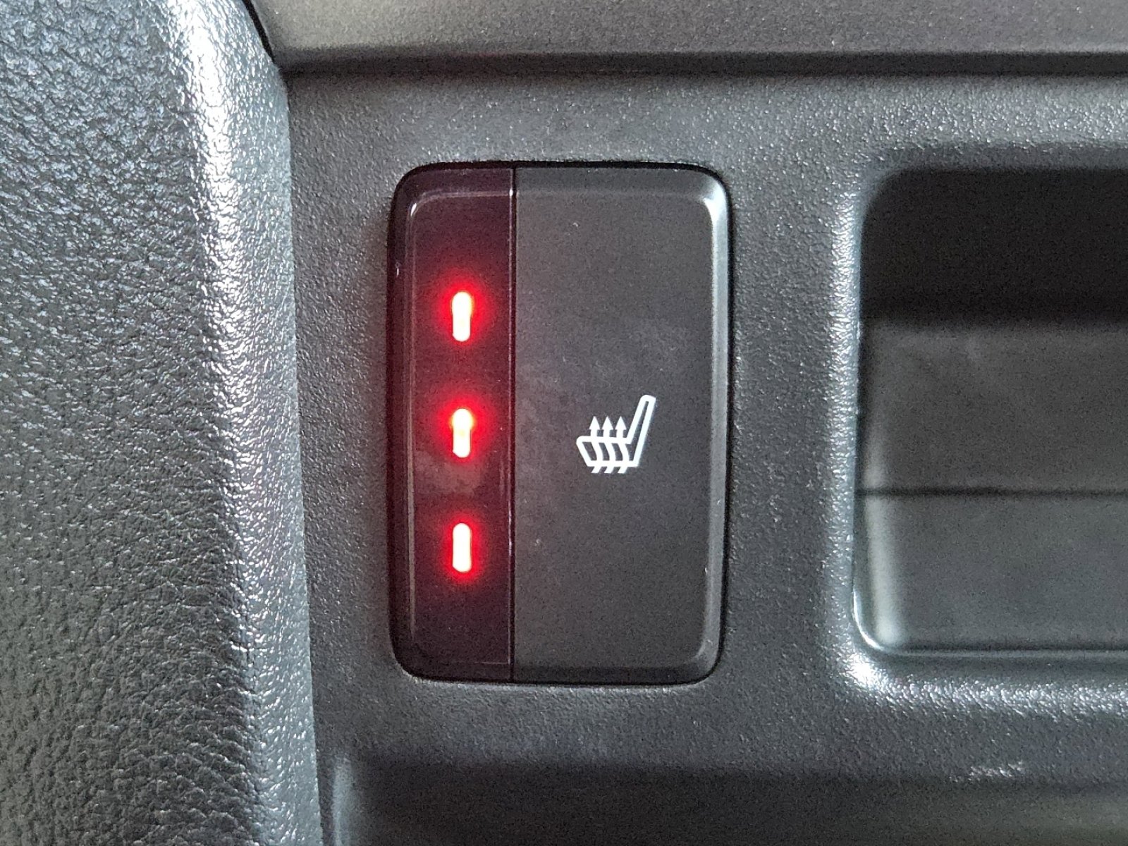 Certified 2023 Honda Passport EX-L image 6