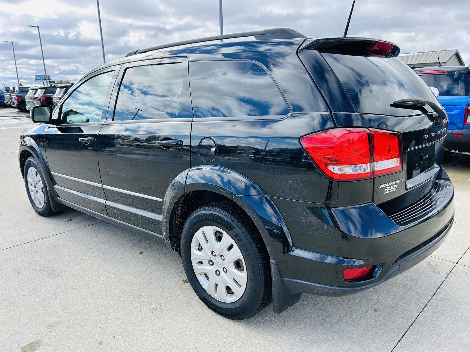 Used 2019 Dodge Journey SE w/ Mopar Chrome Accent Package image 31