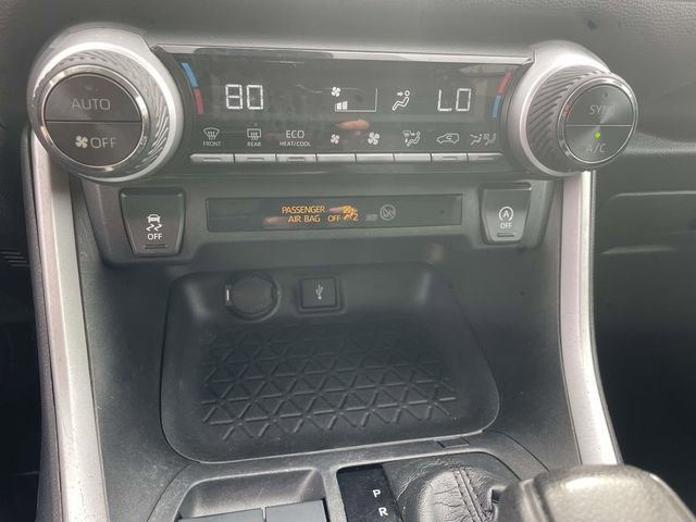 Used 2020 Toyota RAV4 XLE image 25