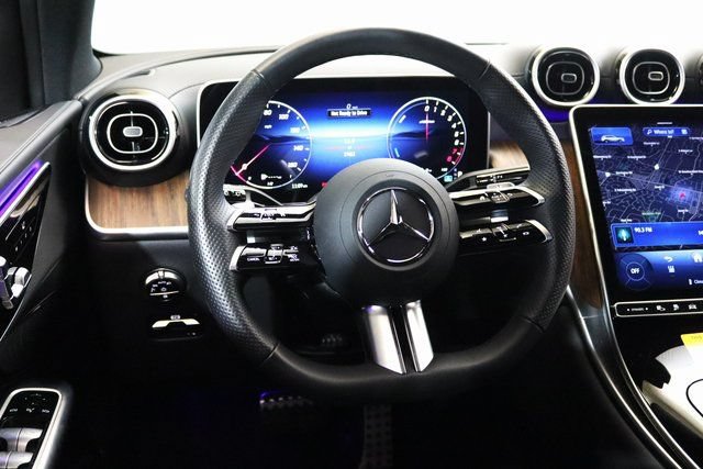 Used 2025 Mercedes-Benz GLC 350e 4MATIC w/ AMG Line image 19