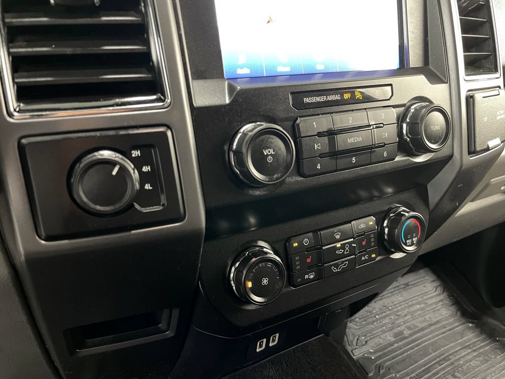 Used 2019 Ford F150 XLT w/ Equipment Group 302A Luxury AWD/4WD image 32