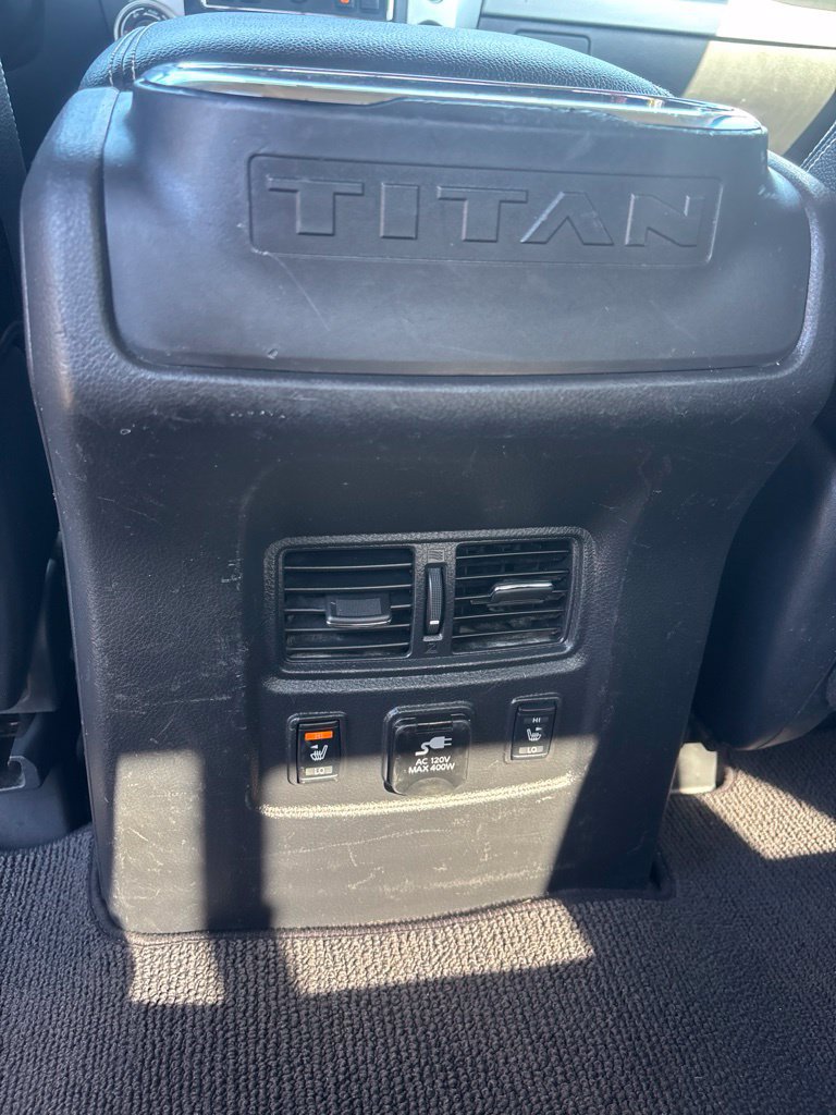 Used 2018 Nissan Titan PRO-4X w/ Pro-4x Convenience Package AWD/4WD image 18