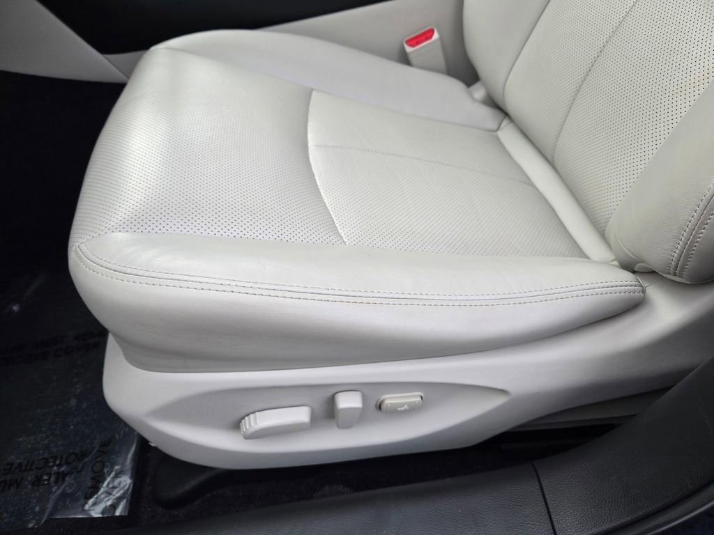 Used 2023 INFINITI Q50 Luxe w/ Cargo Package image 14