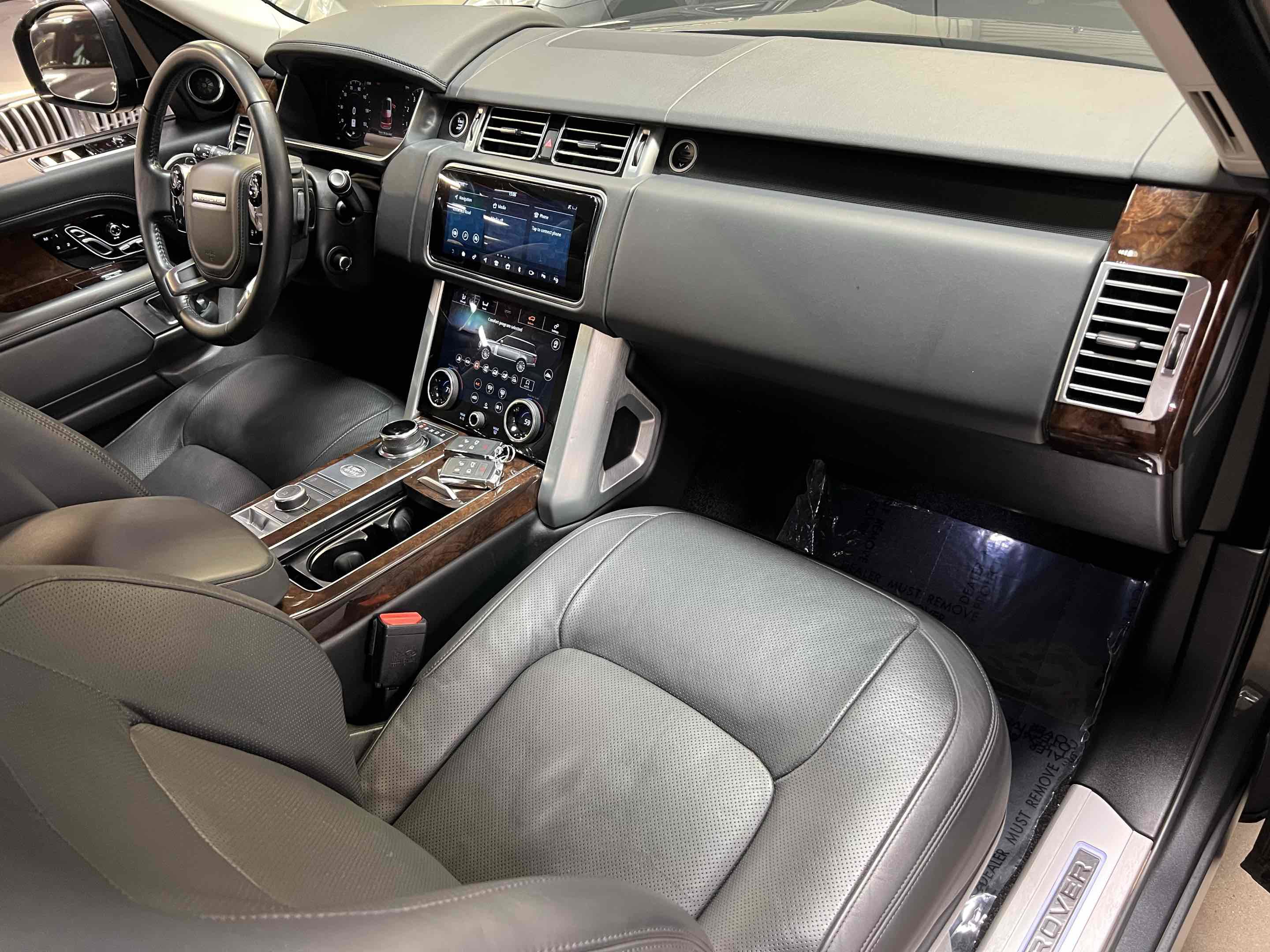 Used 2020 Land Rover Range Rover HSE AWD/4WD image 25