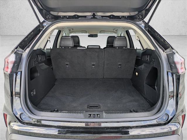 Used 2024 Ford Edge SEL image 6