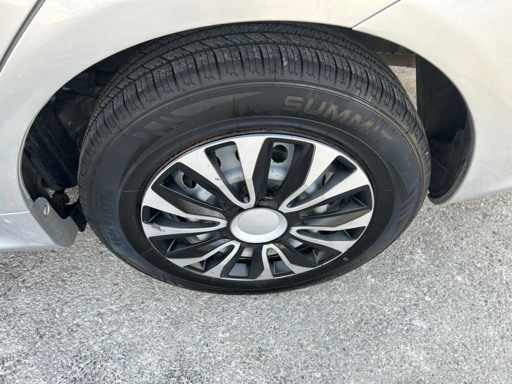 Used 2013 Toyota Corolla L FWD image 11