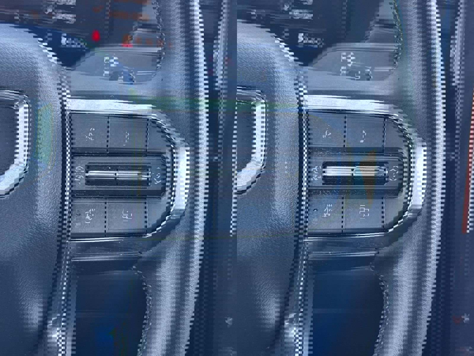 Used 2025 GMC Acadia Elevation image 20