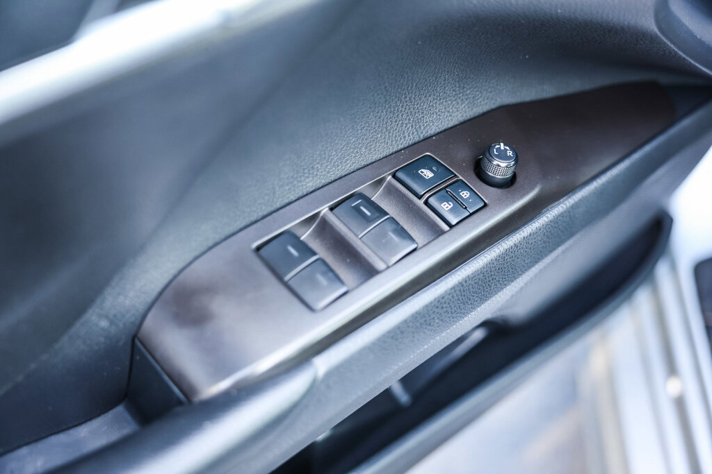 Certified 2022 Toyota Camry SE image 11