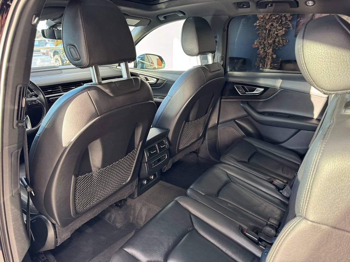 Used 2018 Audi Q7 3.0T Premium AWD/4WD image 43