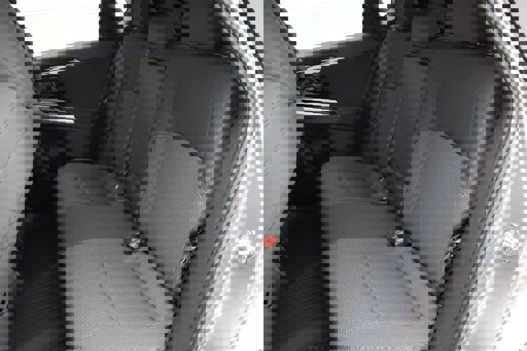 Used 2024 Subaru Solterra Premium image 11