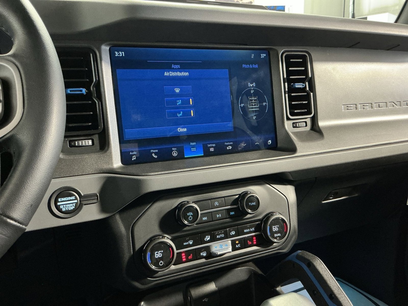 Used 2024 Ford Bronco Black Diamond image 29