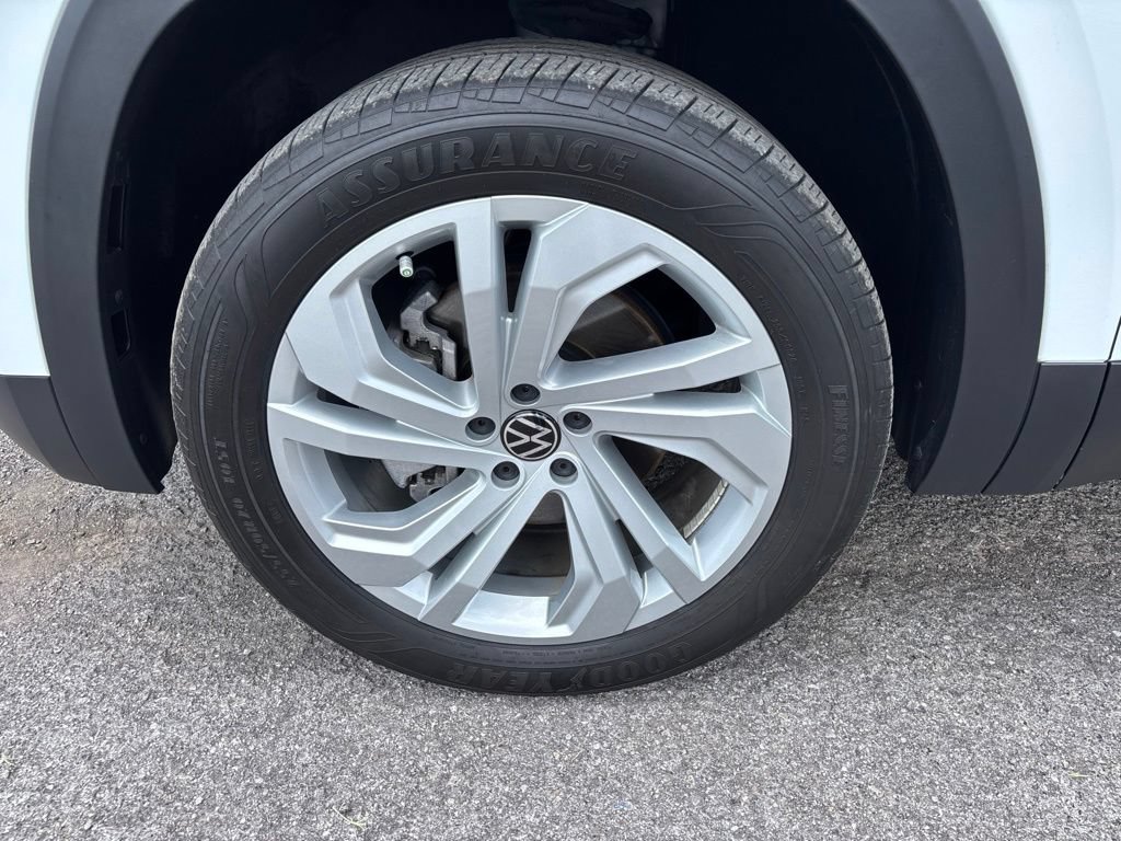 Certified 2023 Volkswagen Atlas SE FWD image 8